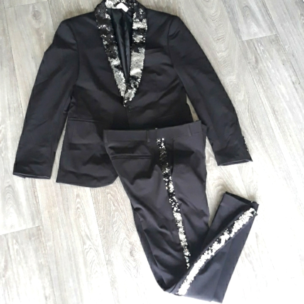 Zara Men Suit small